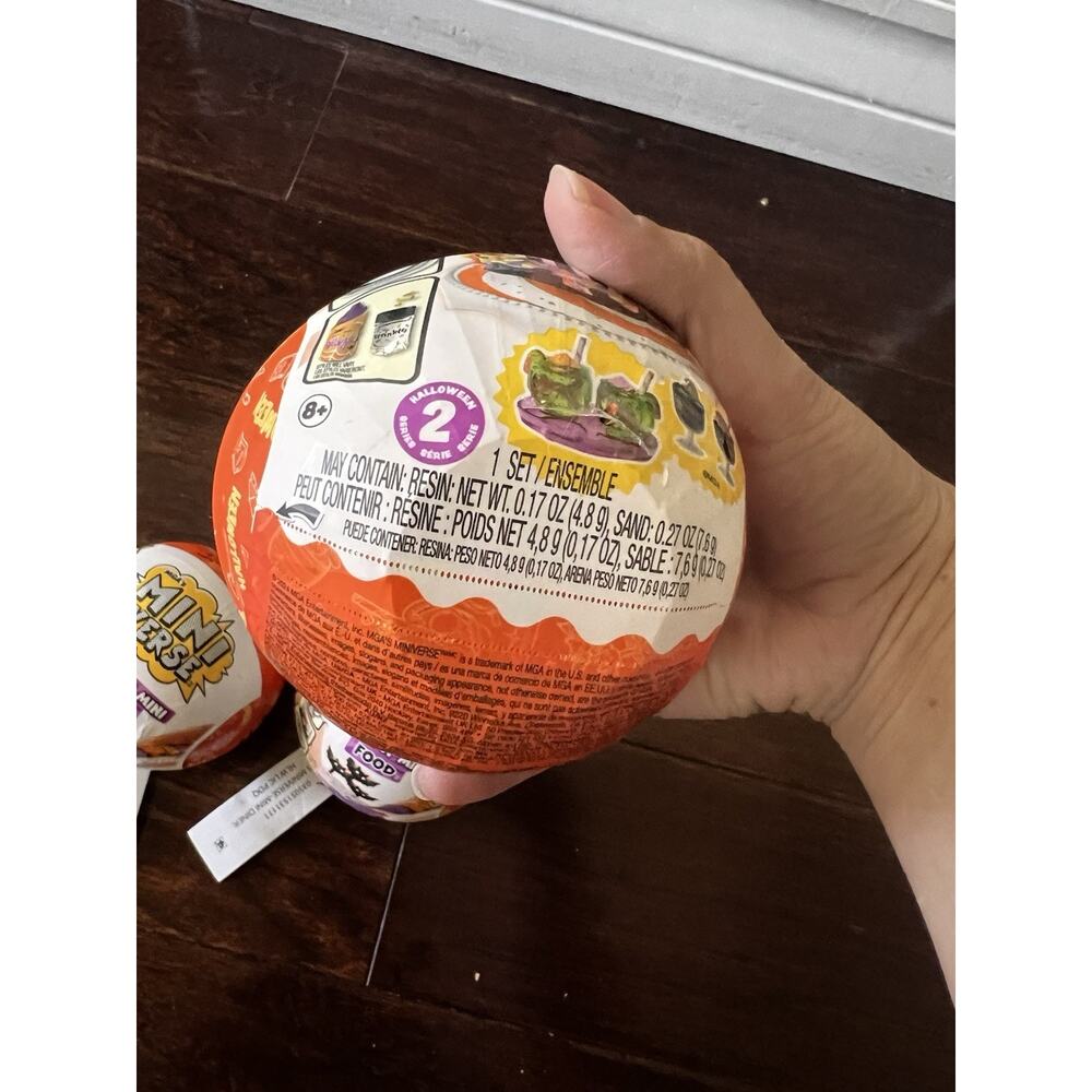 MGA'S Mini Verse Make It Mini Food: Beetlejuice Halloween Series 2- Lot of 3 - Picture 4 of 6